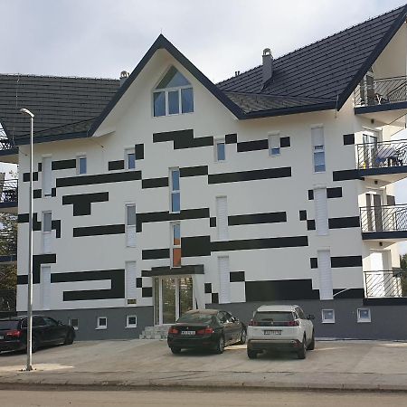 Apartman Mina Divcibare Luaran gambar