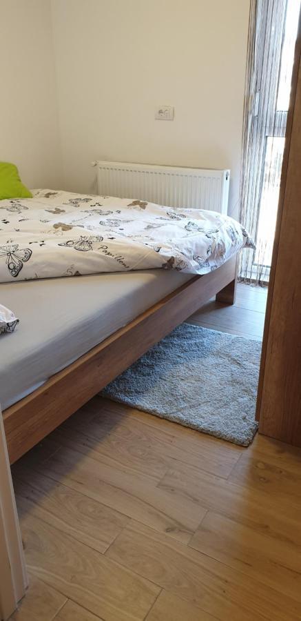 Apartman Mina Divcibare Luaran gambar